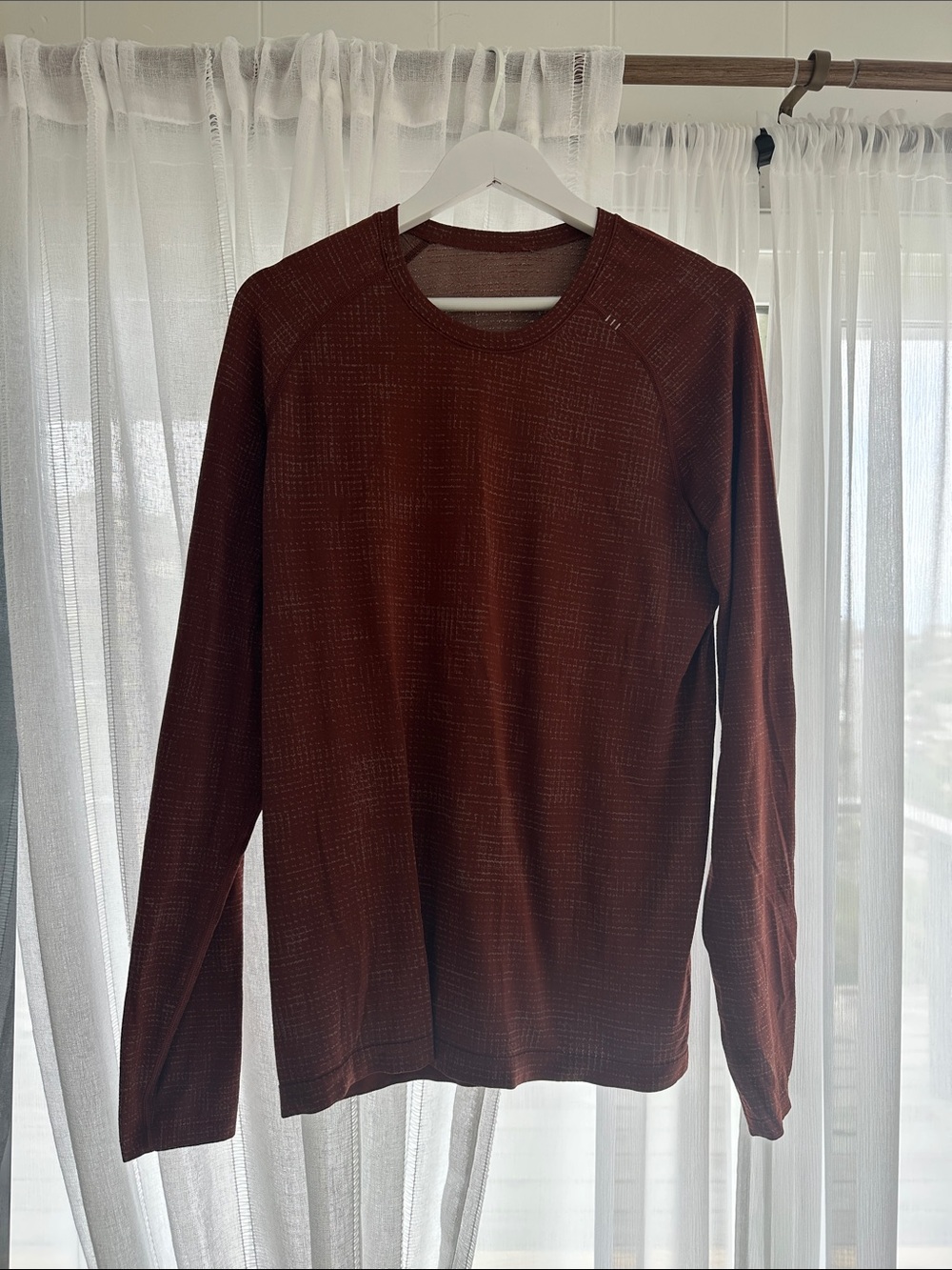 lululemon athletica Men's Long-Sleeve Crewneck - Rust Brown
